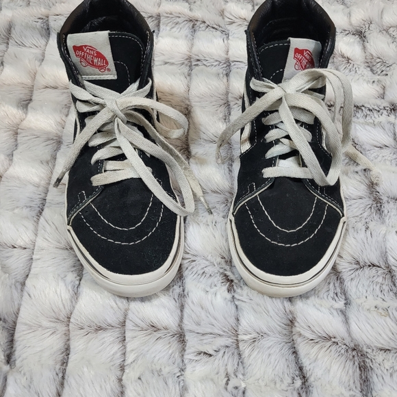 4/$25 Vans Kids Shoes used Great condition - Picture 4 of 10